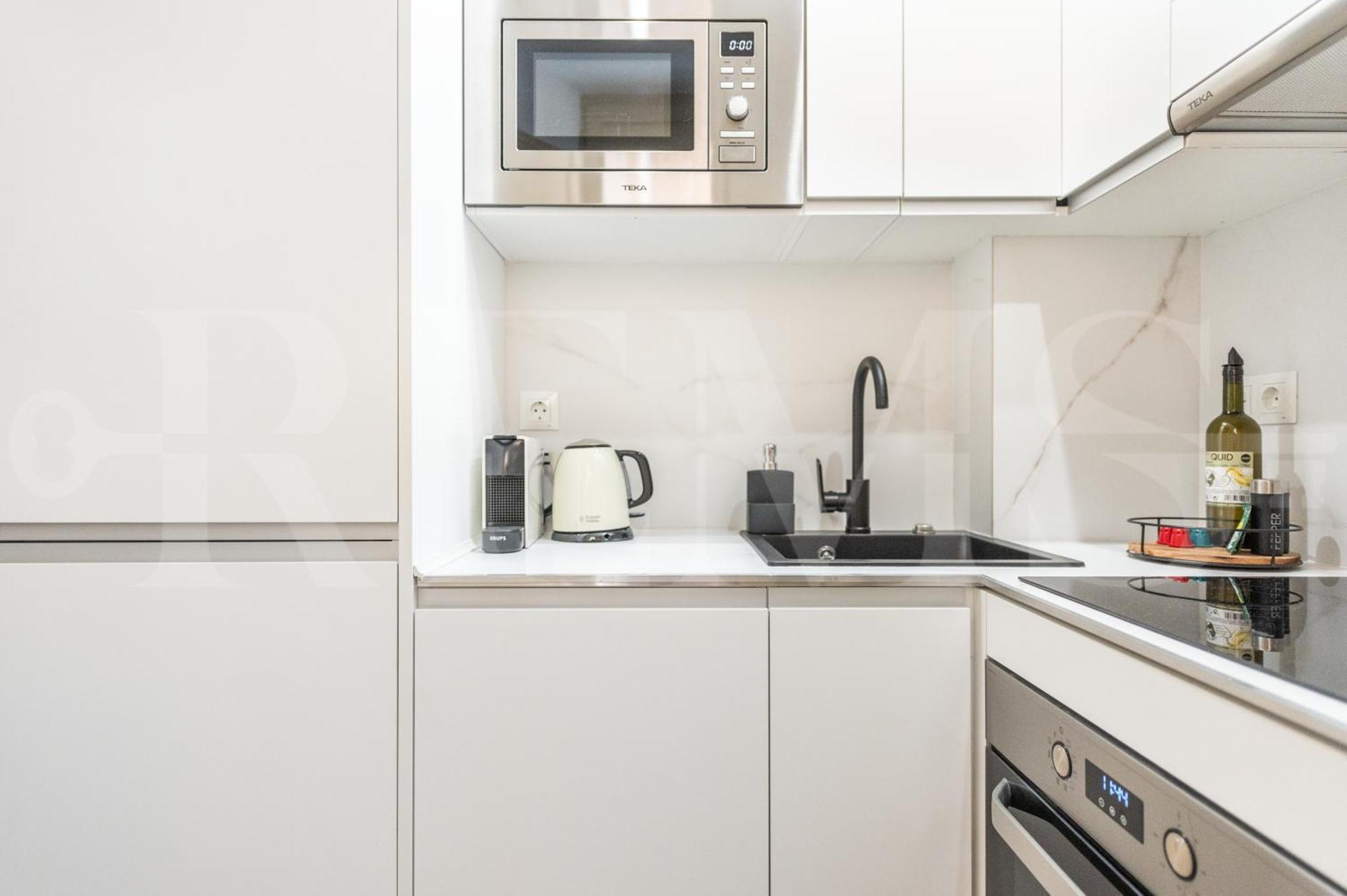 New Charming Duplex In The Heart Of By Rems *